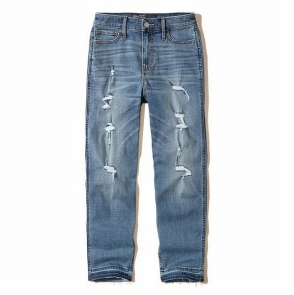 Hollister Collection - Boyfriend High Rise  Distressed Jeans - Picture 13 of 13